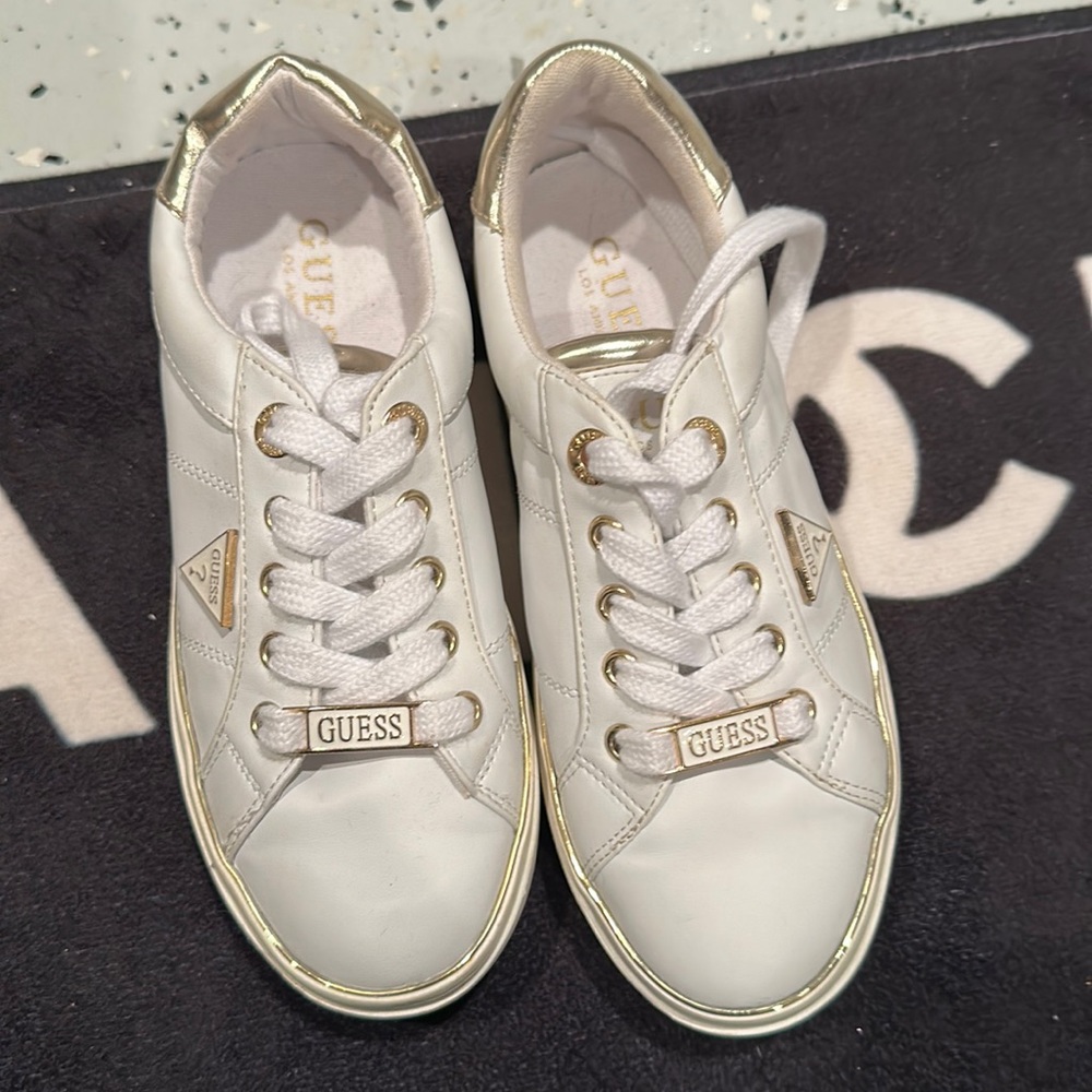 Girls Guess Sneakers